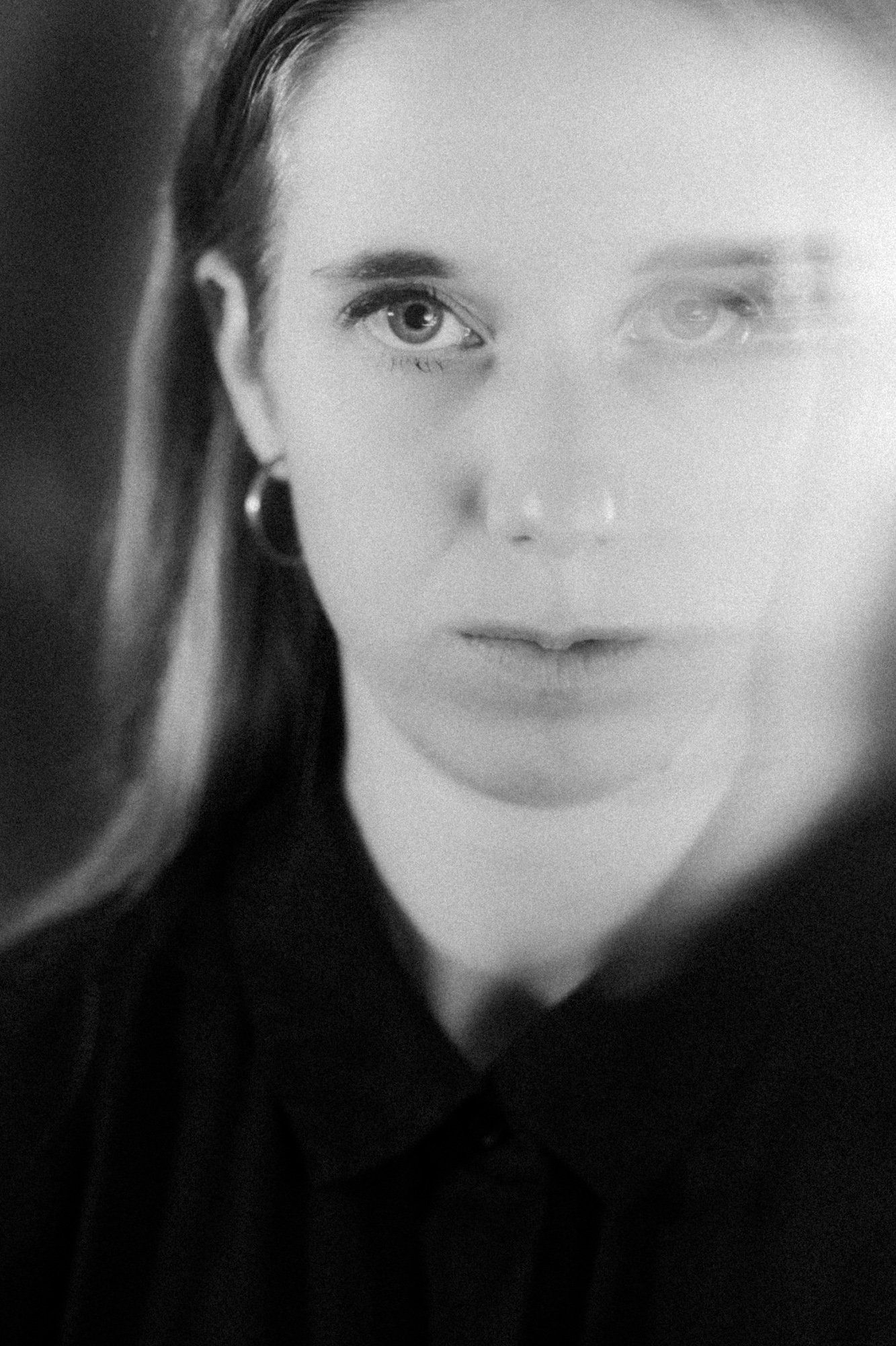 selbstportrait_licht_2026_juddaniela_web-04194-2